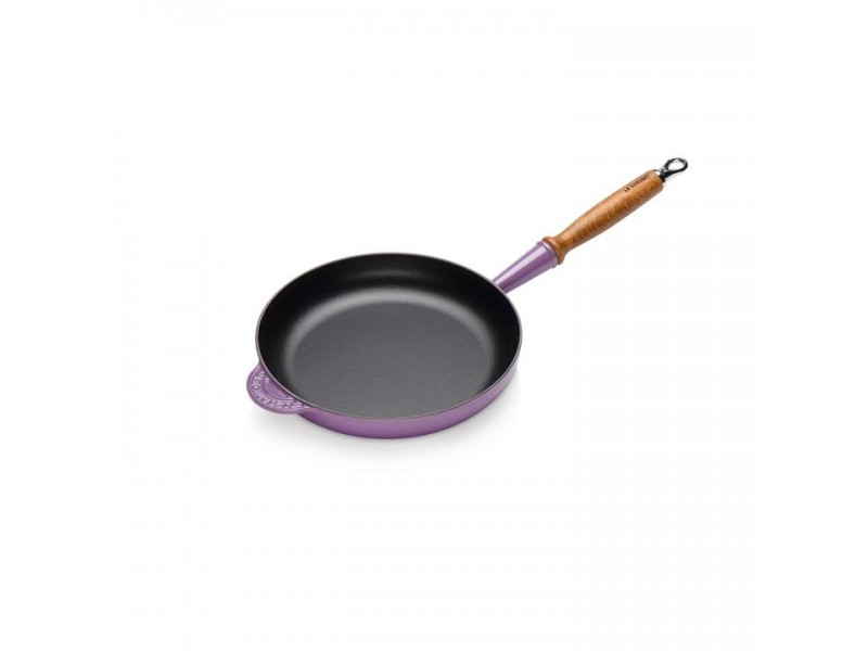 Фото Title Сковорода с деревянной ручкой 24 см Ультрафиолет , Le Creuset, 20058247220460, Чугун Фото Alt Сковорода с деревянной ручкой 24 см Ультрафиолет , Le Creuset, 20058247220460, Чугун