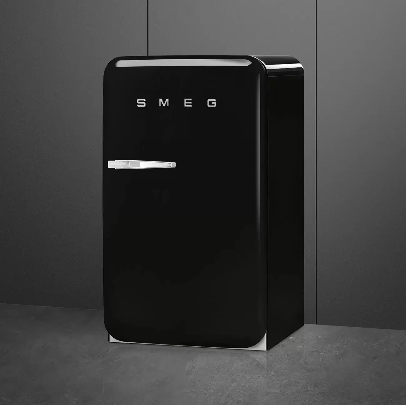 Фото Title Холодильник Smeg FAB10RBL6 - 2 Фото Alt Холодильник Smeg FAB10RBL6 - 2