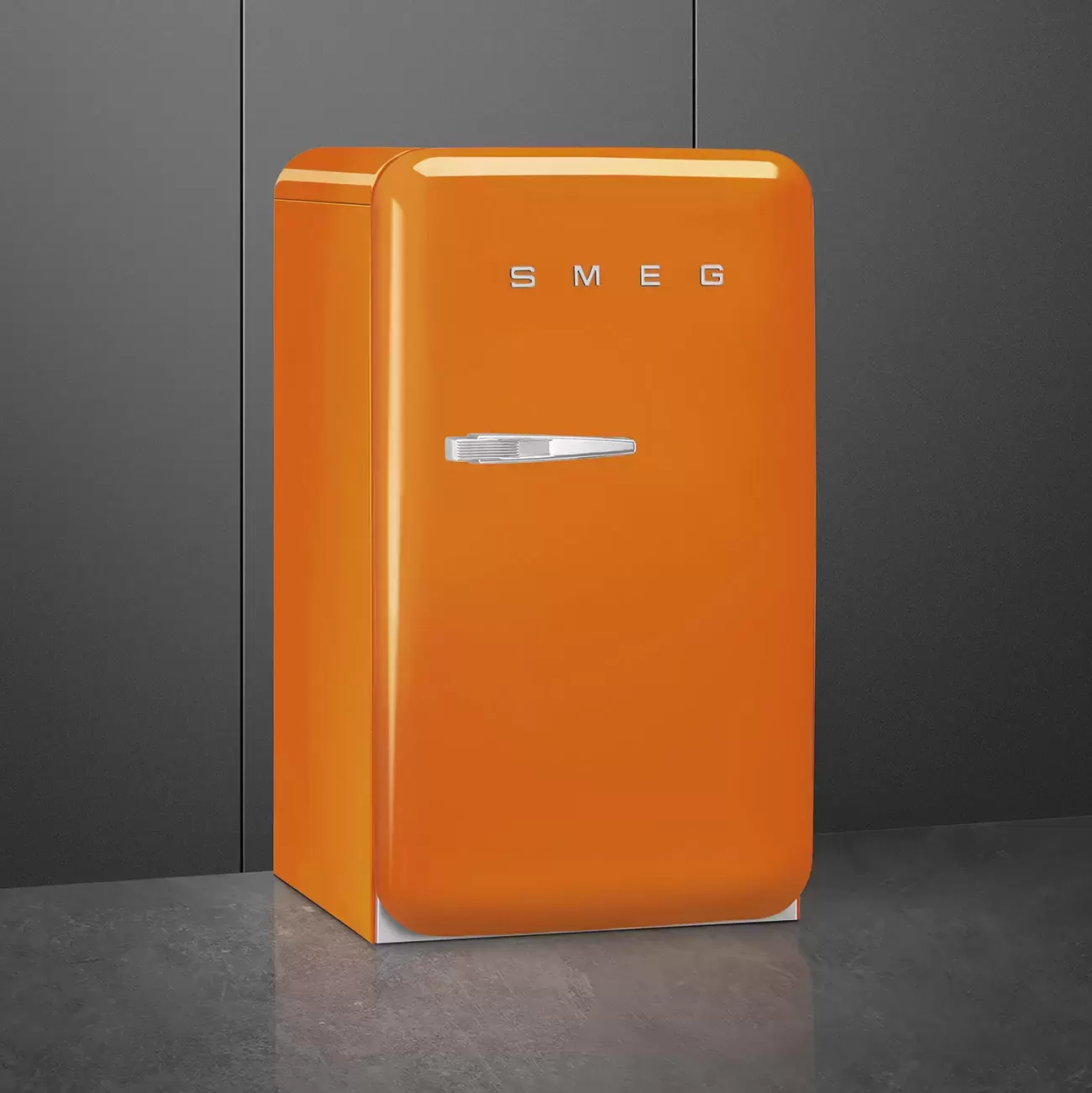 Фото Title Холодильник Smeg FAB10ROR6 - 3 Фото Alt Холодильник Smeg FAB10ROR6 - 3